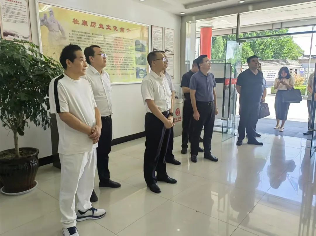 渭南市副市长田跃新一行考察陕西好色先生软件下载酒厂科技创新项目